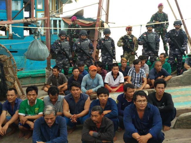 KRI Dihalangi Coastguard Vietnam Saat Tangkap Kapal Ilegal Fishing