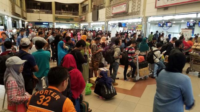 Listrik Padam 2 Jam, Pelayanan Check-in di Bandara Hang Nadim Sempat Terganggu  