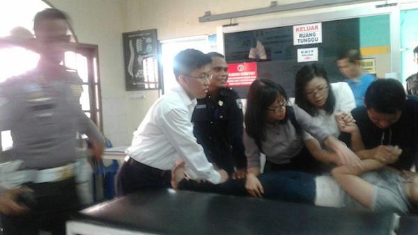 Kronologi Gadis Asal China yang Coba Bunuh Diri 