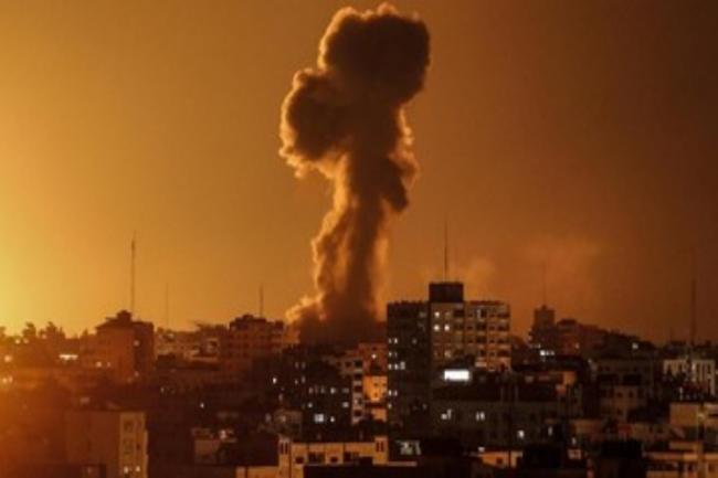 Israel Bombardir Jalur Gaza dengan Tank