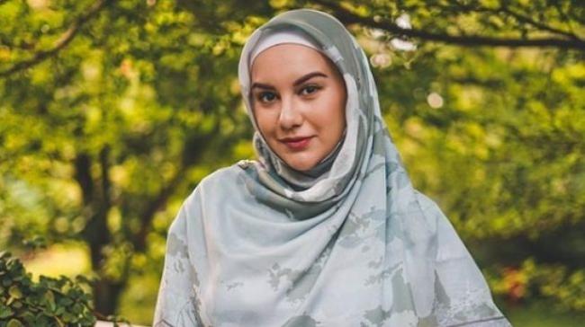 Irish Bella Pilih Hijrah Gara-gara Malu, Kok Bisa?
