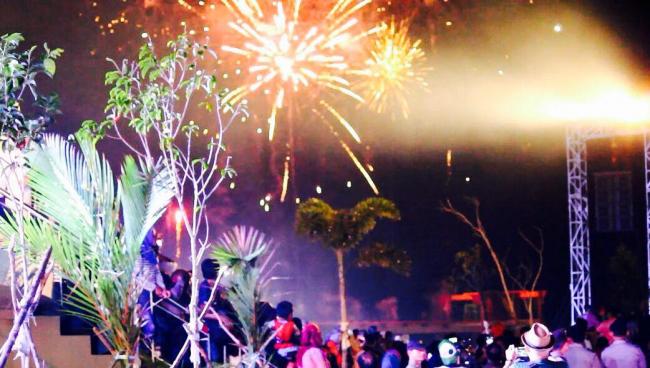  Jangan Lewatkan, Malam Ini Pesta Kembang Api di Gedung Gonggong