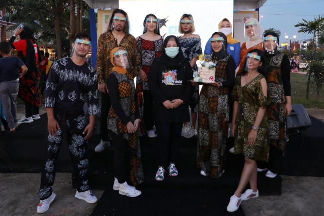 Millenials Batik Batam 2K20, Even Spektakuler Dekranasda untuk Anak Muda