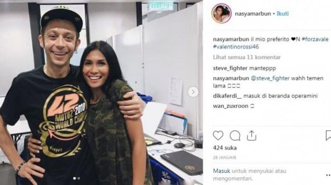 5 Potret Kece Nasya Marbun, Umbrella Girl Asli Batak di Gelaran MotoGP