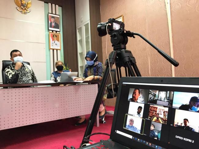 Komisi I DPRD Kepri Rapat Vicon dengan Biro Humprohub Pemprov Kepri