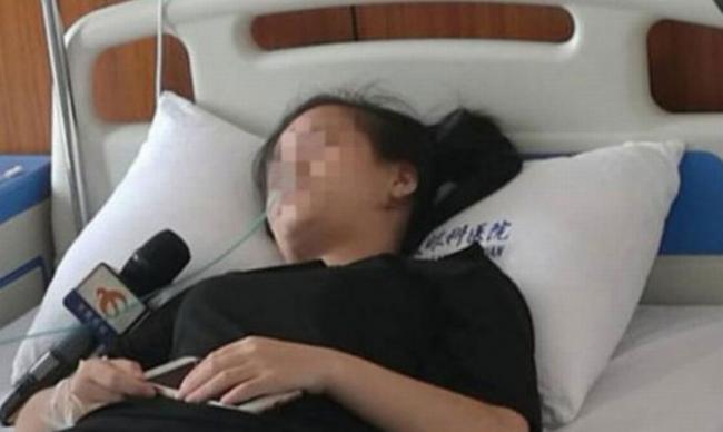 Main Game di Ponsel Seharian, Mata Wanita Ini Jadi Buta