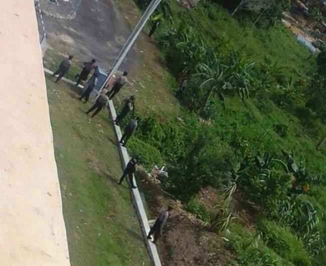 Penghuni Rusun Mukakuning Kaget Banyak Polisi Bersenjata Siaga