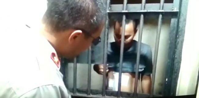 Dodi Pembunuh Keponakan Balita Ditahan Polsek Nongsa