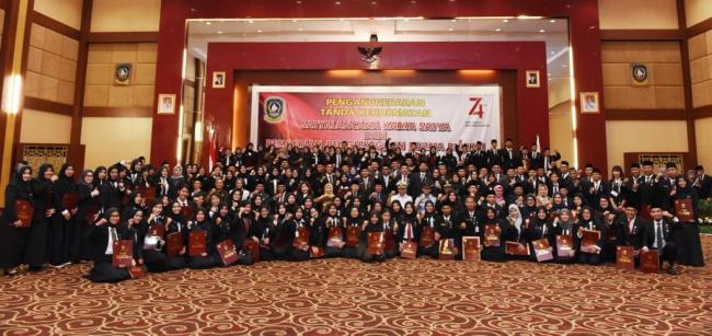 Ratusan ASN Provinsi Kepri Dapat Penghargaan Isdianto
