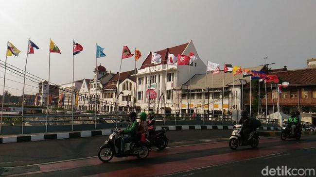 Bendera Negara Bertiang Bambu, Pengamat: Hormati yang Punya Negara