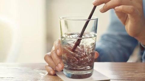 Minum Air Dingin, Bantu Bakar Lemak atau Malah Bikin Gemuk?