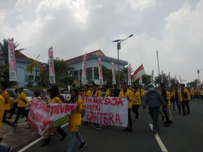 Harapan Mahasiswa di HUT ke-17 Kepri dalam Aksi dan Orasi