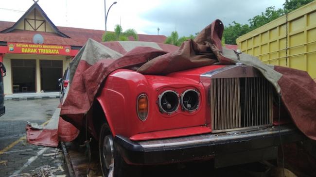 Siapa Pemilik Rolls Royce Bodong yang Gagal Dikirim ke Batam?