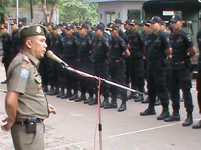 Gubernur Kepri Akan Hapus Satpol PP Honorer, Ganti Jadi Hansip 