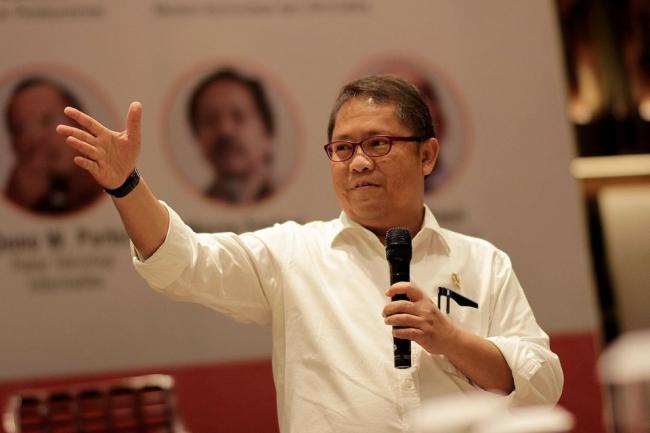 Menkominfo Blak-blakan Soal Pembatasan Lagi WhatsApp
