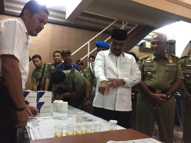 Ratusan Satpol PP Karimun Lakukan Cek Urine