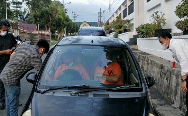 Reka Ulang Gambarkan Cara Kompol YC Nyabu di Mobil