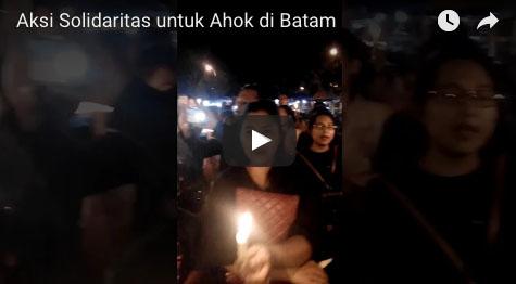 Video: Aksi Bakar Lilin untuk Ahok di Batam