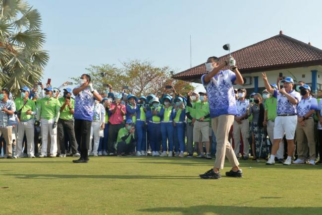 Buka Turnamen Golf di Batam, Sandiaga Uno: Kepri Memang Luar Biasa