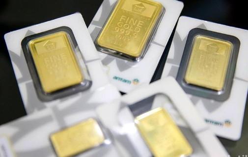Harga Emas Antam Hari Ini Turun Rp 2.000
