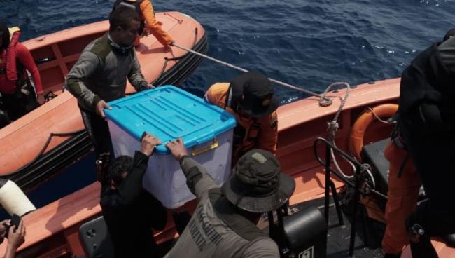 Penyelam Marinir Temukan Bagian Kotak Hitam Lion Air JT-610, Kondisinya Utuh