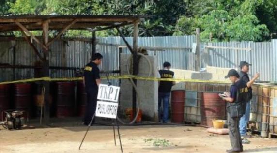 Tersangka Pencucian Uang Kejahatan BBM Diserahkan ke Kejati Kepri