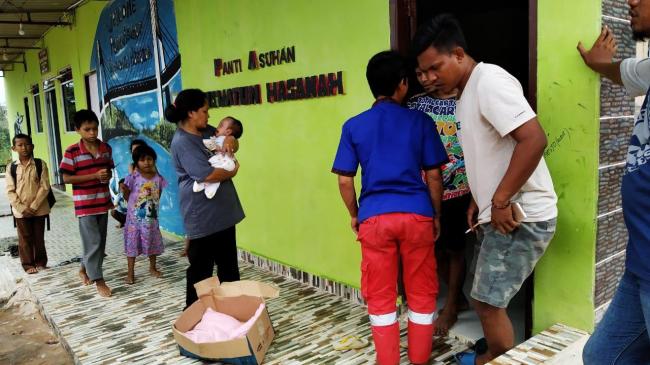 Tega, Bayi Hidrosefalus Dibuang Orangtuanya di Sagulung 