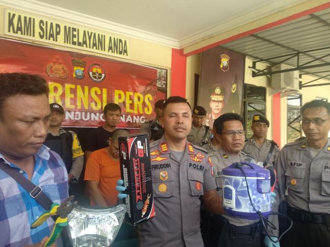 Maling Kantor PAN Tanjungpinang Terciduk Posting Barang Curian di FJB