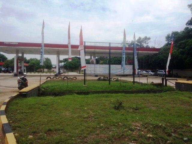 Puluhan Kendaraan Mogok Usai Isi BBM Bercampur Air di SPBU Batuampar