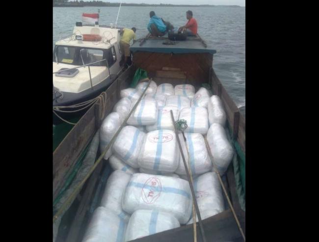 Polair Batam Tangkap Pompong Selundupkan Balpres