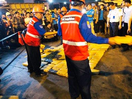 BNN Amankan 500 Kg Ganja Asal Aceh di Tanjungpriok