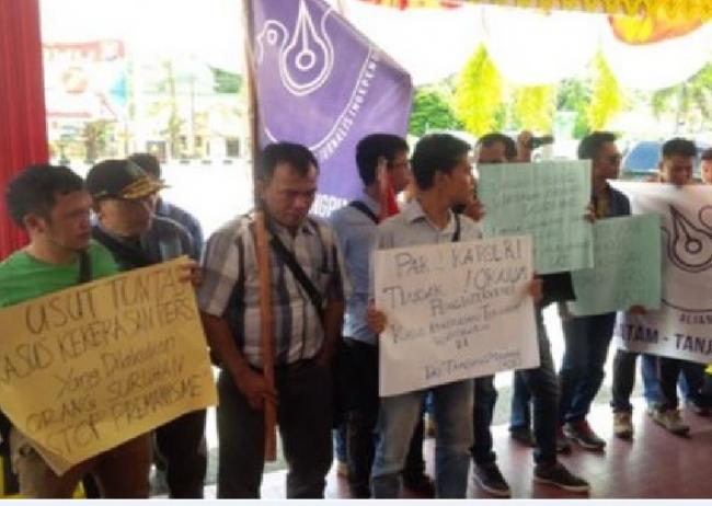 Ketua PGRI Batam Intimidasi Jurnalis Perempuan, Korban: Saya Seperti Mau Dibunuh!