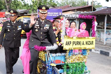 Cara Unik Kapolres Karimun Antar Personel Masuki Masa Pensiun