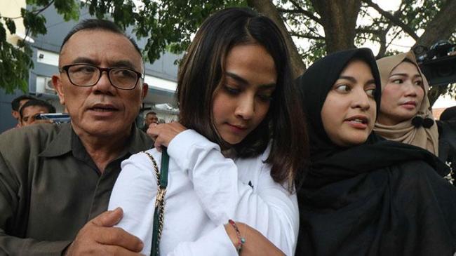 Muncikari Prostitusi Artis Dijerat Pasal Berlapis, Ancaman 7 Tahun Bui