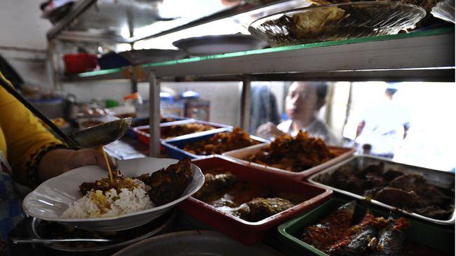 Warung Soto di Daerah Ini Jadi Klaster Baru Penularan Covid-19