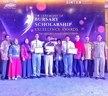 PT BRC Ganjar Excellence Award 2018 untuk 3 Orang Peduli Pendidikan dan Kemasyarakatan