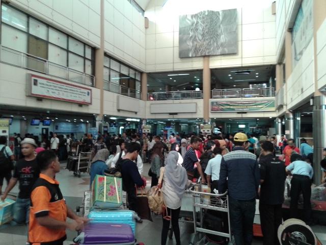 Arus Mudik di Bandara Hang Nadim Batam Mulai Menurun
