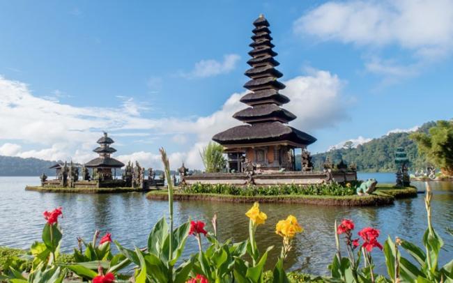 Daftar 10 Destinasi Favorit Pelancong Indonesia Selama 2019