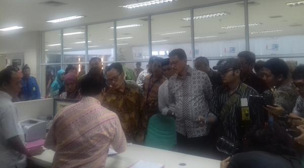 Asman Abnur dan Menaker ke Batam: Semua Pelayan Harus Online