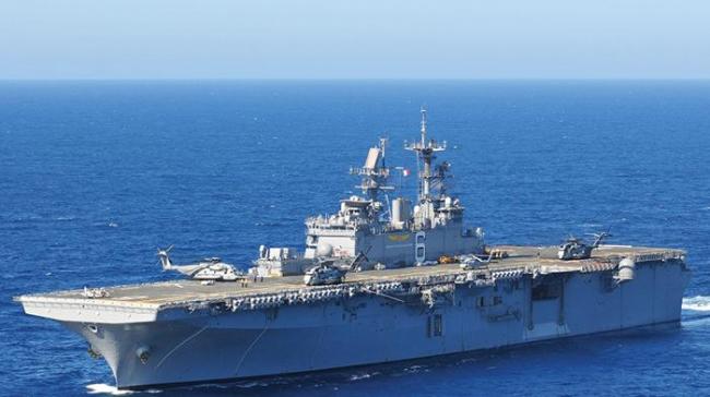Kapal Perang Amerika Tabrakan di Selat Malaka