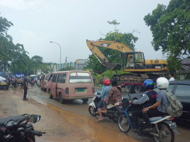 Tim Terpadu Sikat Kios Liar Permanen Cikitsu Batam Tanpa Ampun