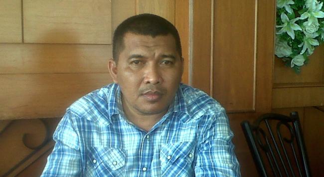 Rocky Marciano Bawole Serahkan Formulir Bakal Calon Bupati Diiringi Salawat Nabi