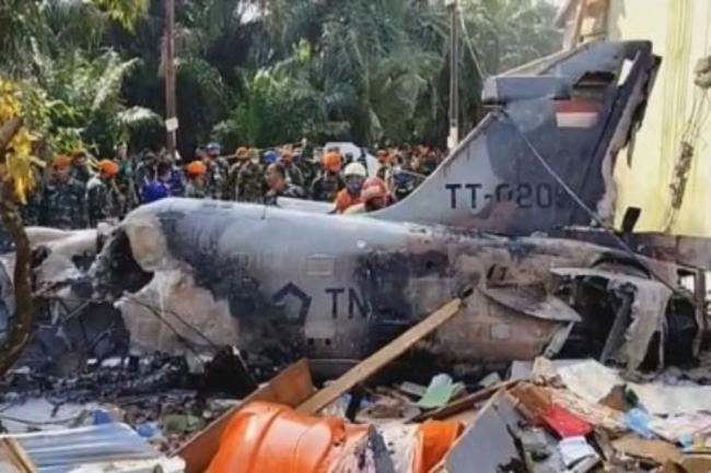 Pesawat Tempur TNI AU Jatuh di Riau, Saksi Mata: Pilot Selamat