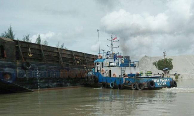 Polisi Periksa Kapten dan Chief Tugboat Penarik Tongkang Maut