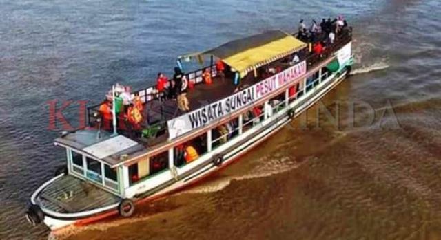 Sungai Mahakam Andalkan Kapal Wisata Pesut Betong