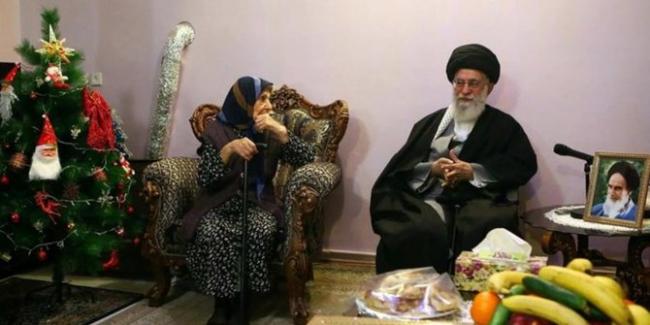 Ayatollah Khamenei Minta Umat Kristen dan Islam Hormati Yesus