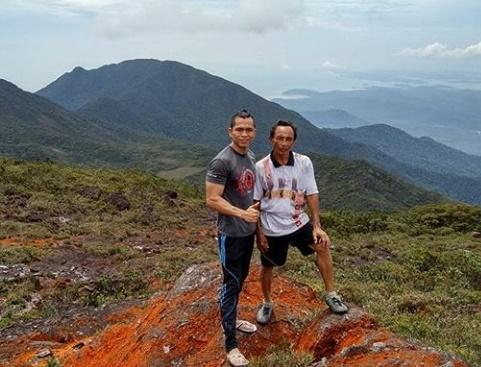 Dua Destinasi Pendakian di Lingga yang Memesona