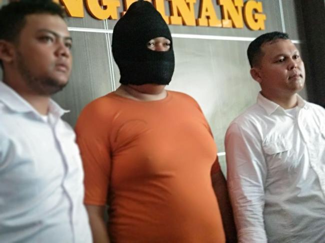 Kasus Oknum Guru Gay Tanjungpinang Dilimpahkan Polisi ke Jaksa