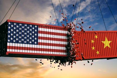 Perang Dagang Makin Memanas, Trump: Tiongkok itu Musuh