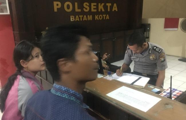 Tas di Paha Ditarik Jambret, Gadis Ini Syok